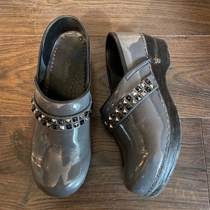 Koi by Sanita nursing clogs